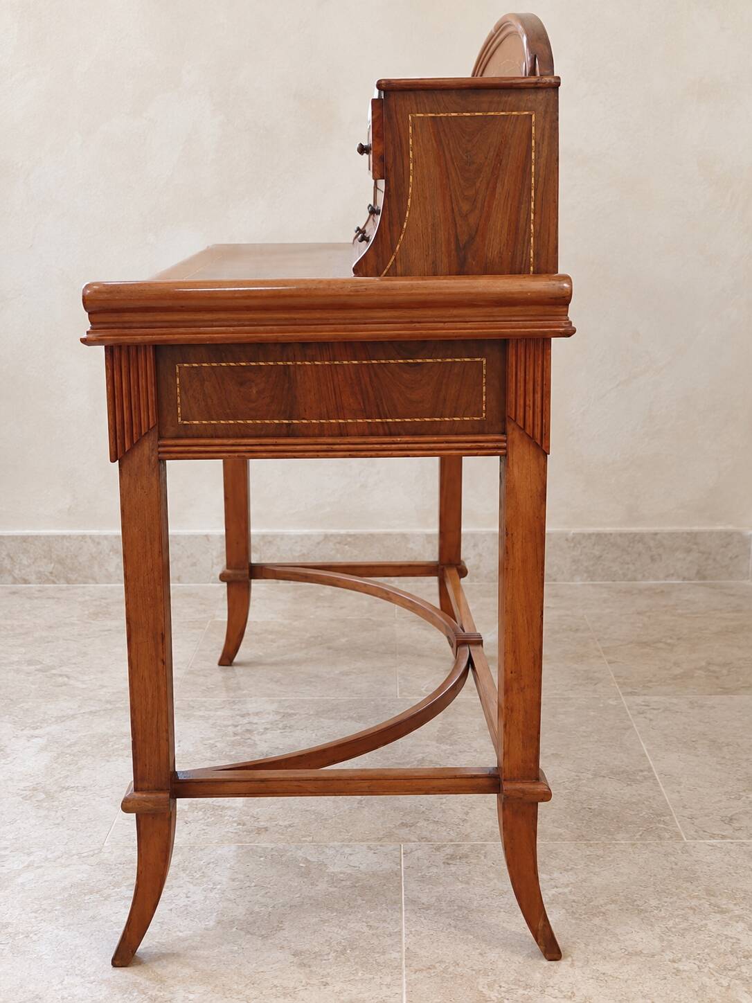 Antique wooden desk with steps and drawers – 103 cm