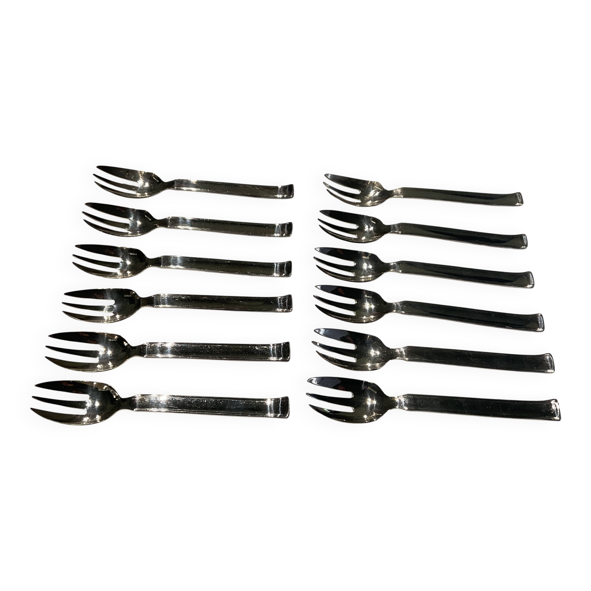 Coffret 12 fourchettes à huîtres . Métal argenté. Boulenger