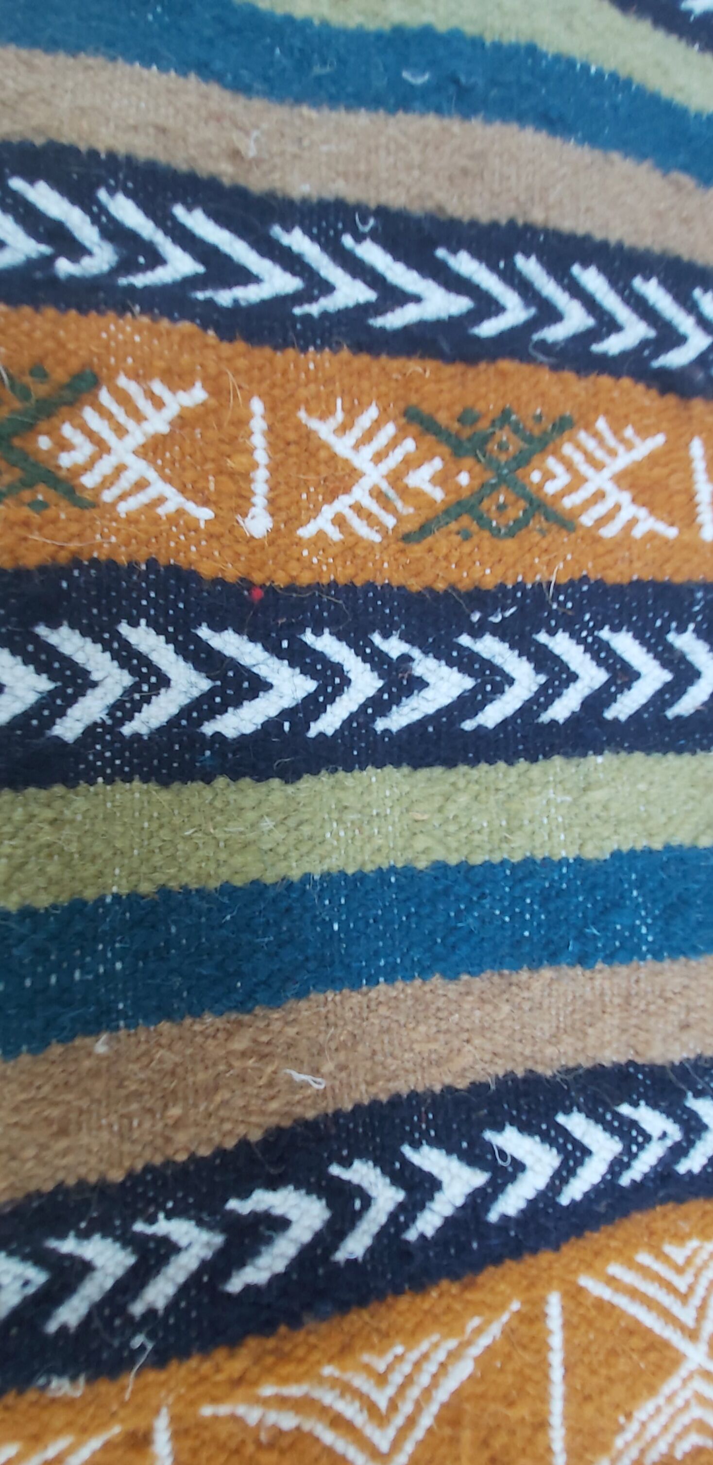 Traditional Berber kilim rug 105-55cm