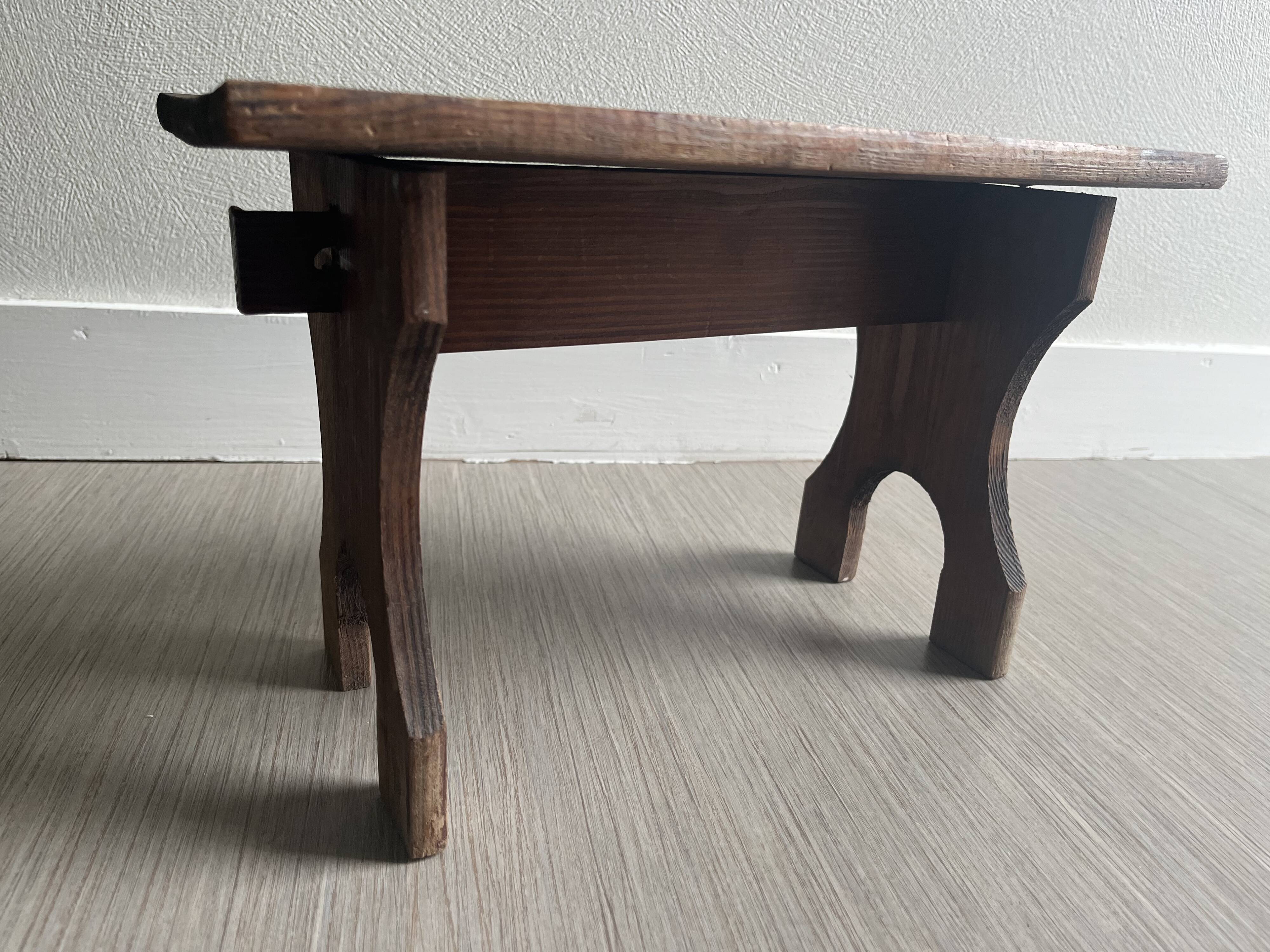 Small wooden bench / stool