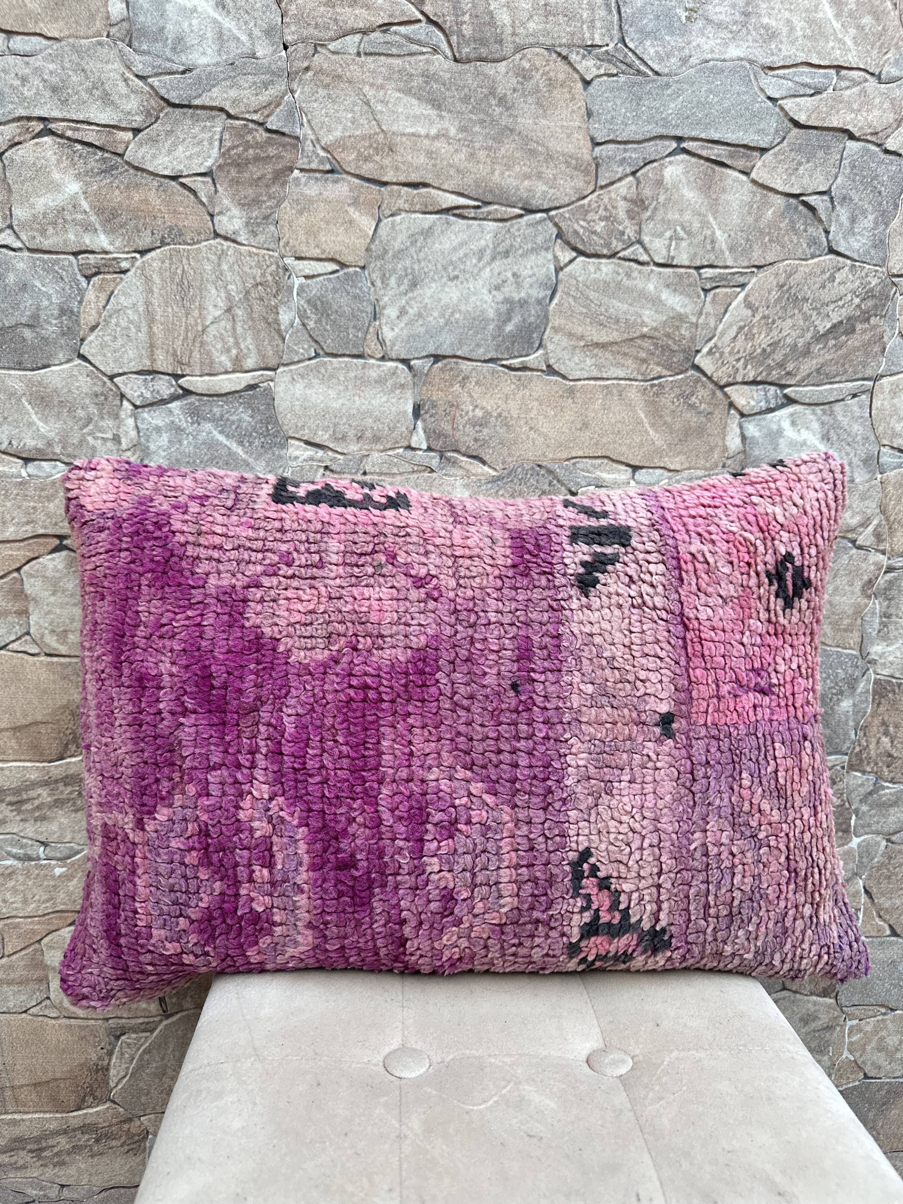 Beautiful vintage Berber Kilim cushion from Morocco