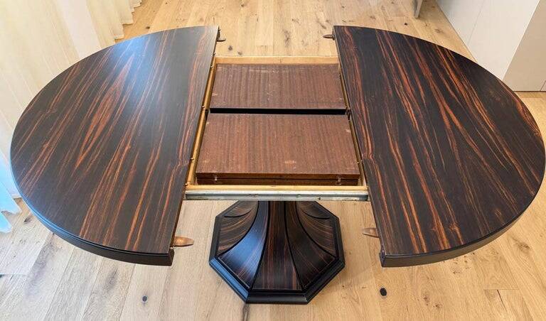 Elegant Extendable Dining Table in Macassar, Italy, 1970s