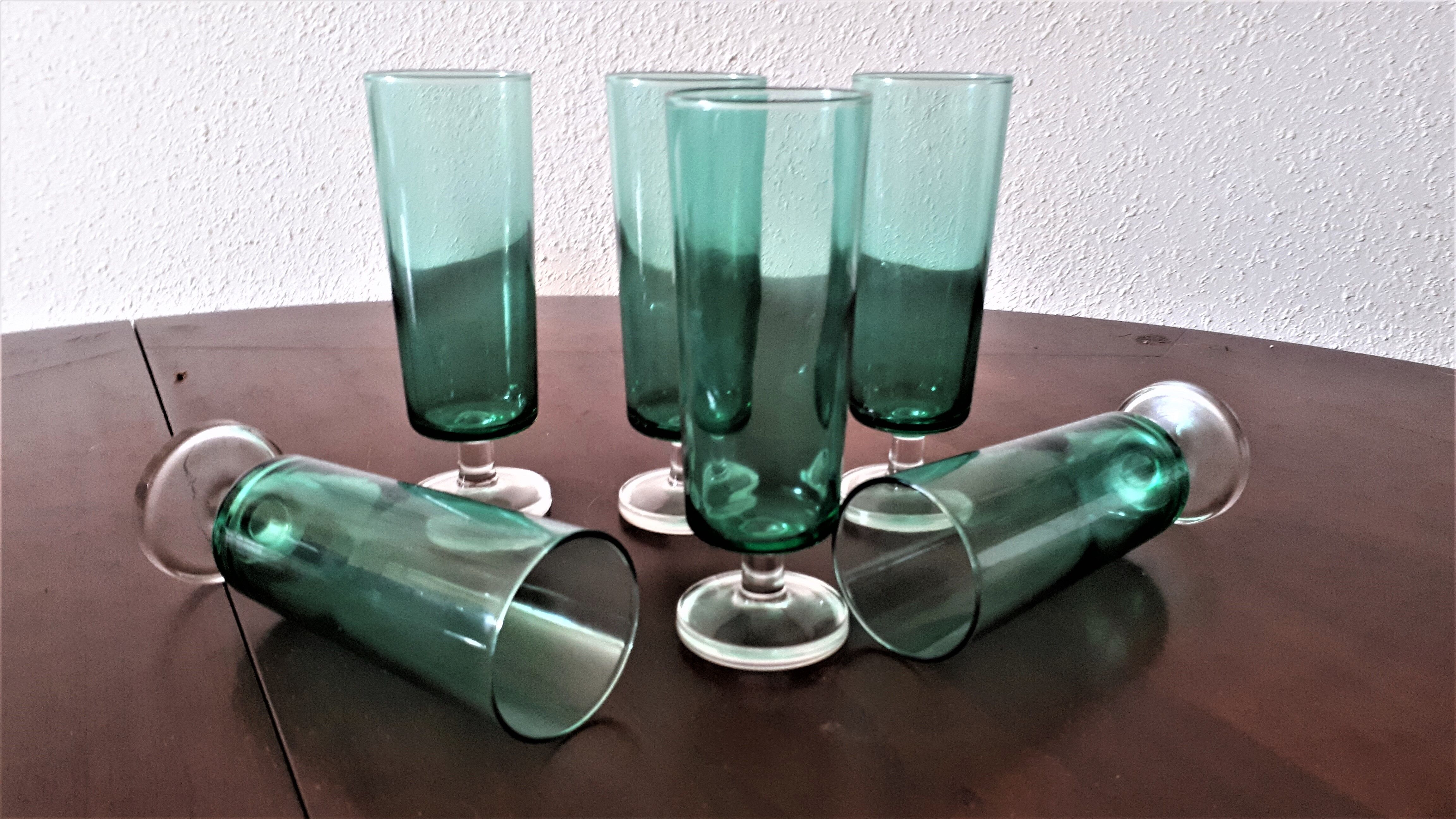 Set of 6 vintage champagne flutes luminarc