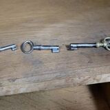 Armoire a miroirs style louis XVI en noyer a patine blonde vers 1880