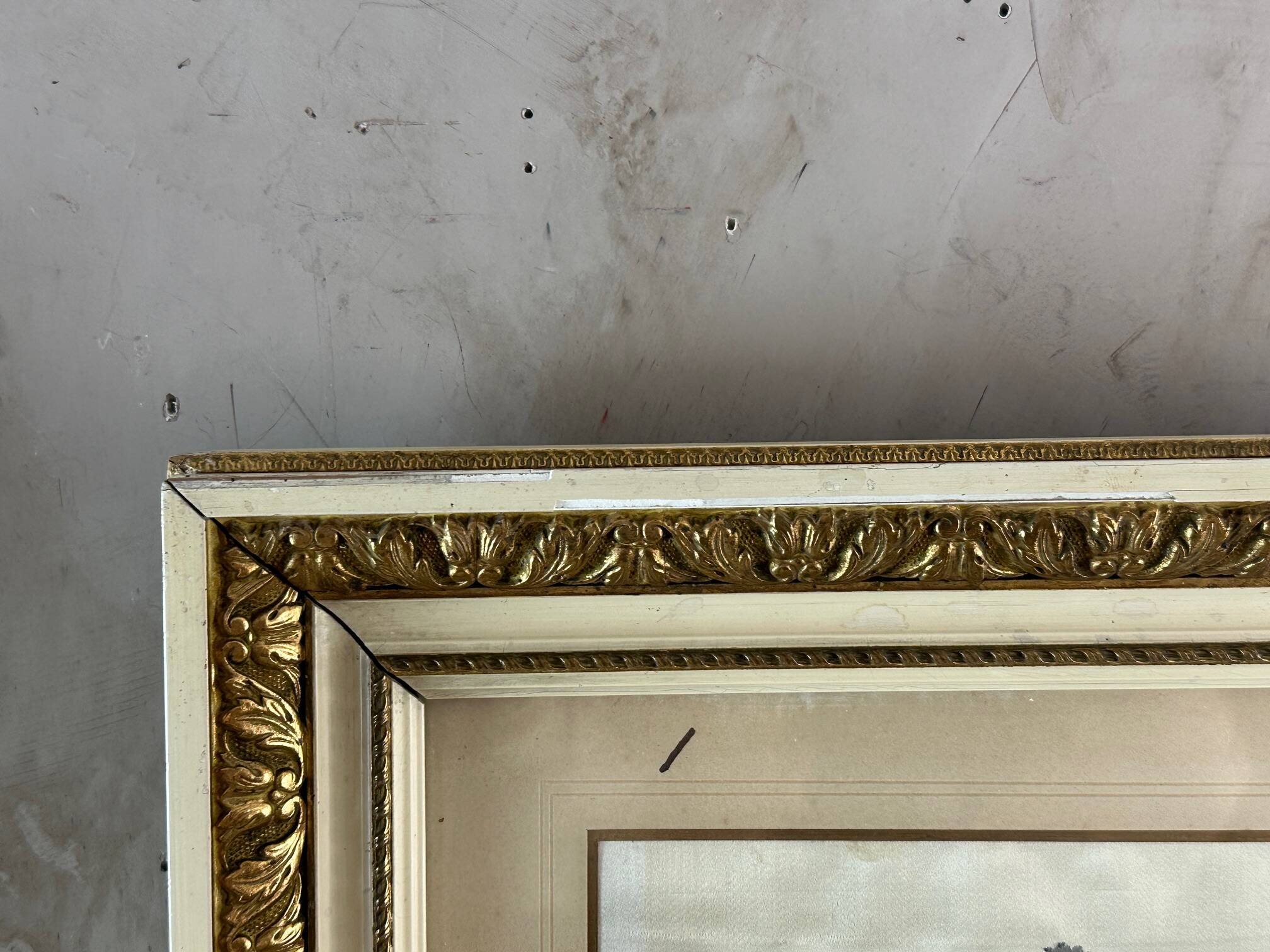 Paire de tableaux en soie