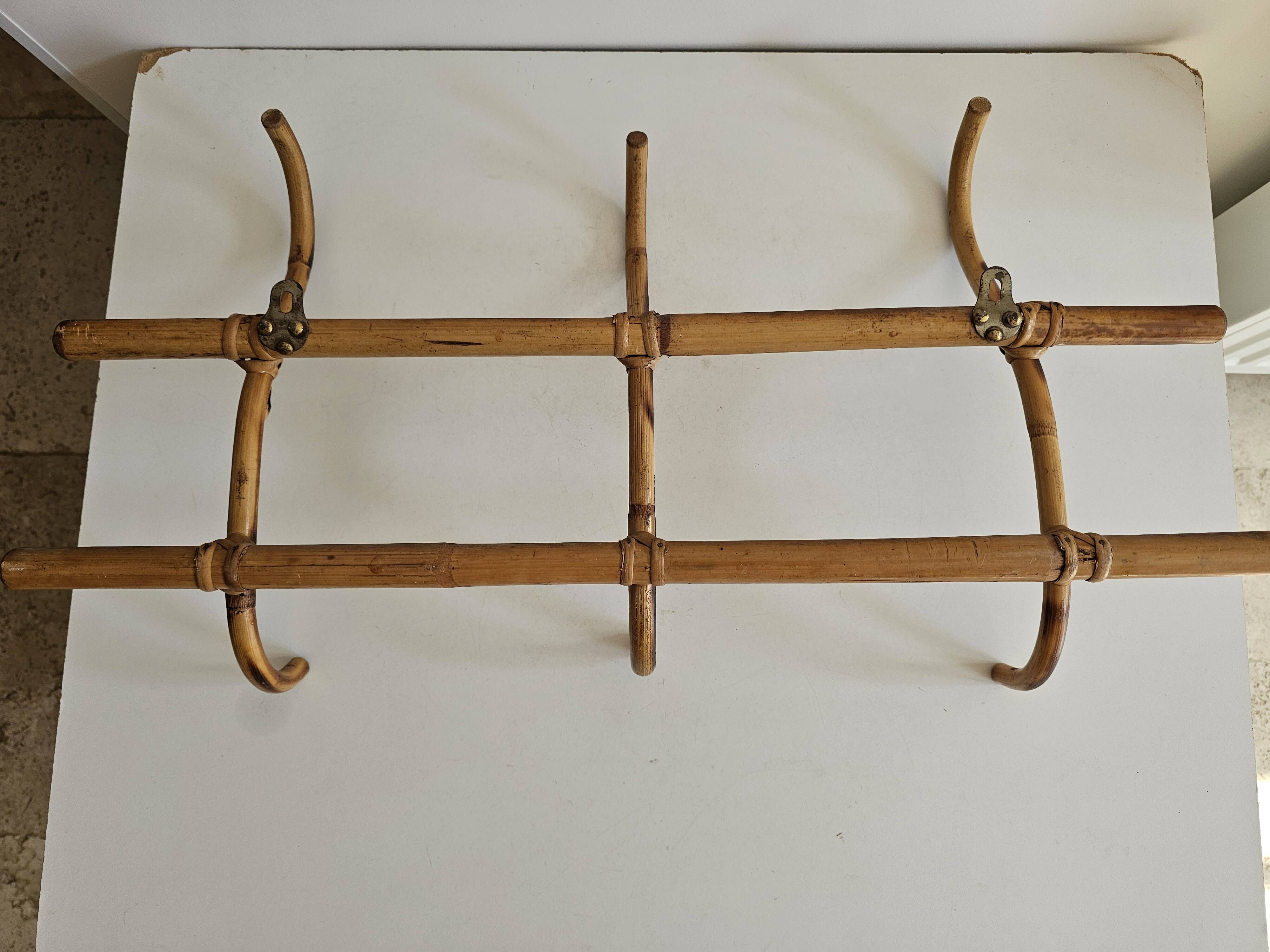 Wall coat rack with 3 rattan hooks - Vintage