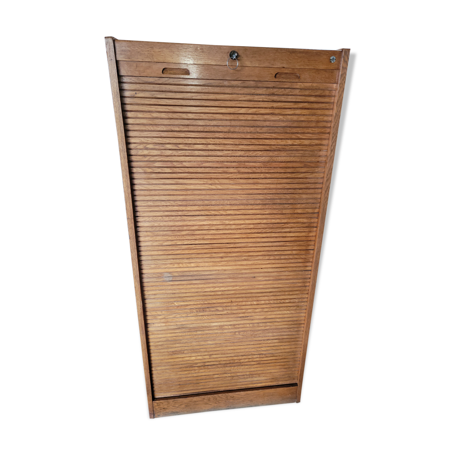 Old oak curtain binder