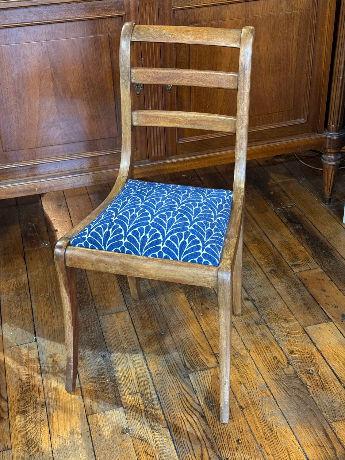 Wooden chair design - 1960s