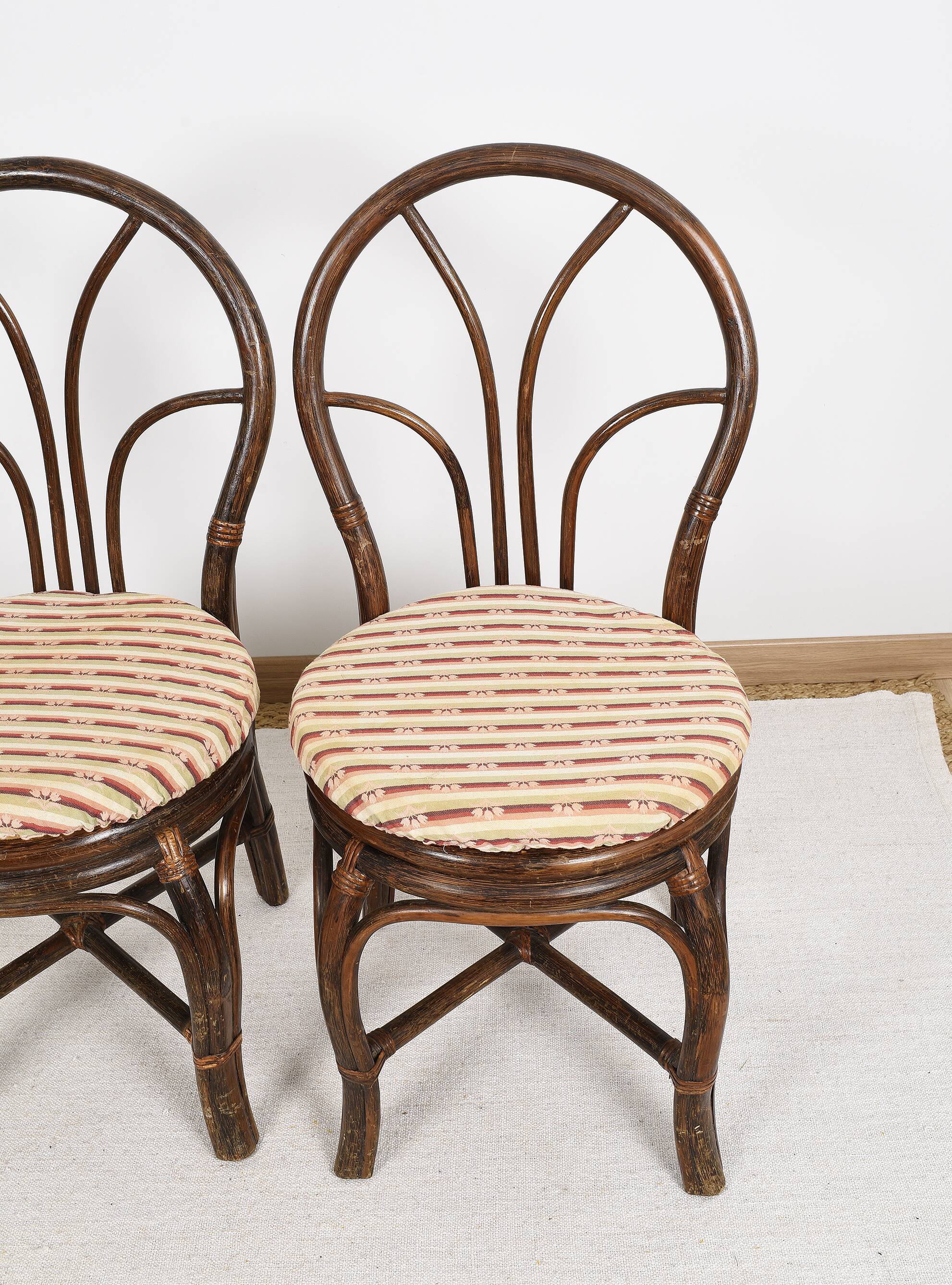 Set of 4 turned wicker chairs, vintage.