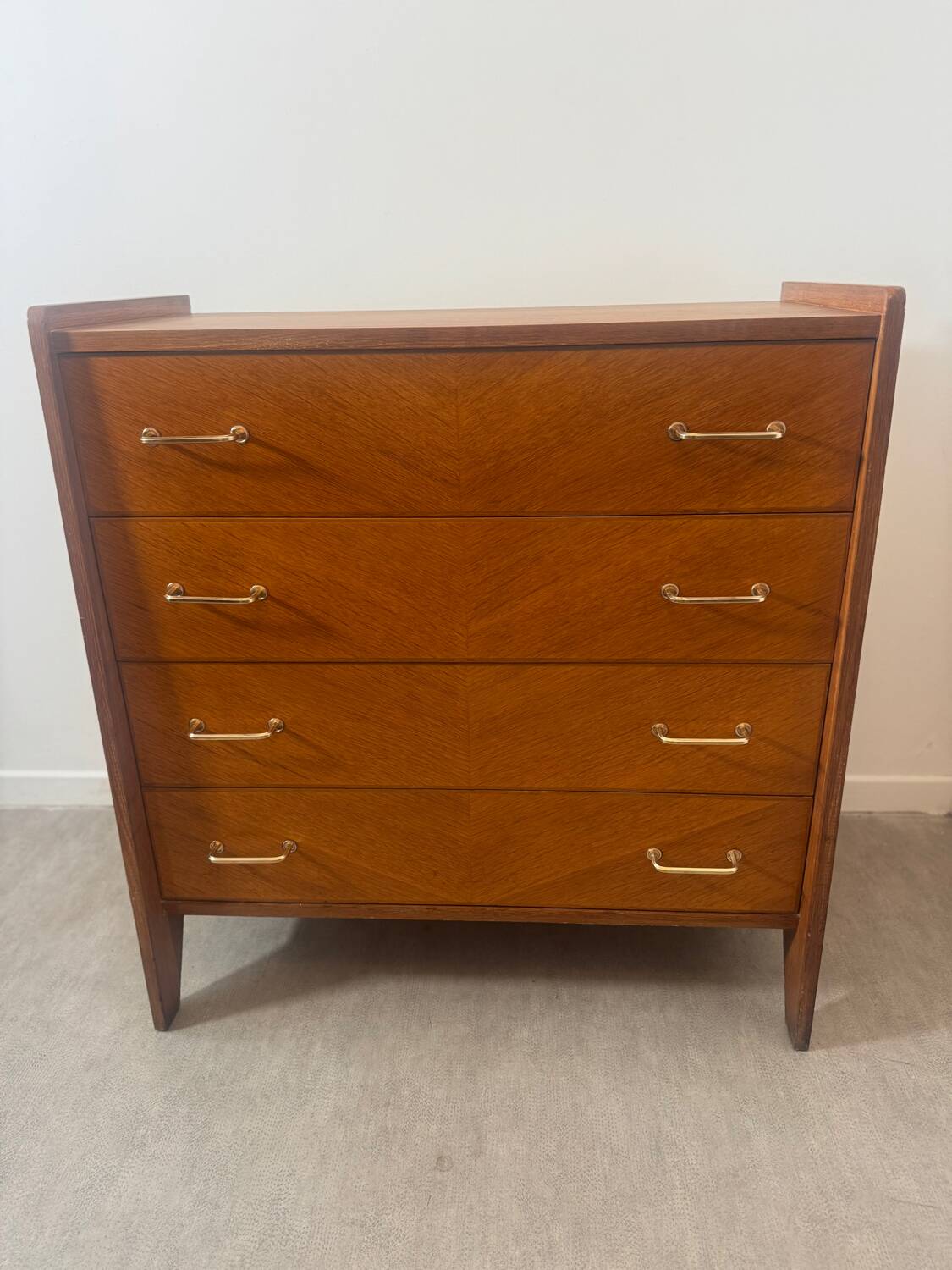 Vintage chest of drawers