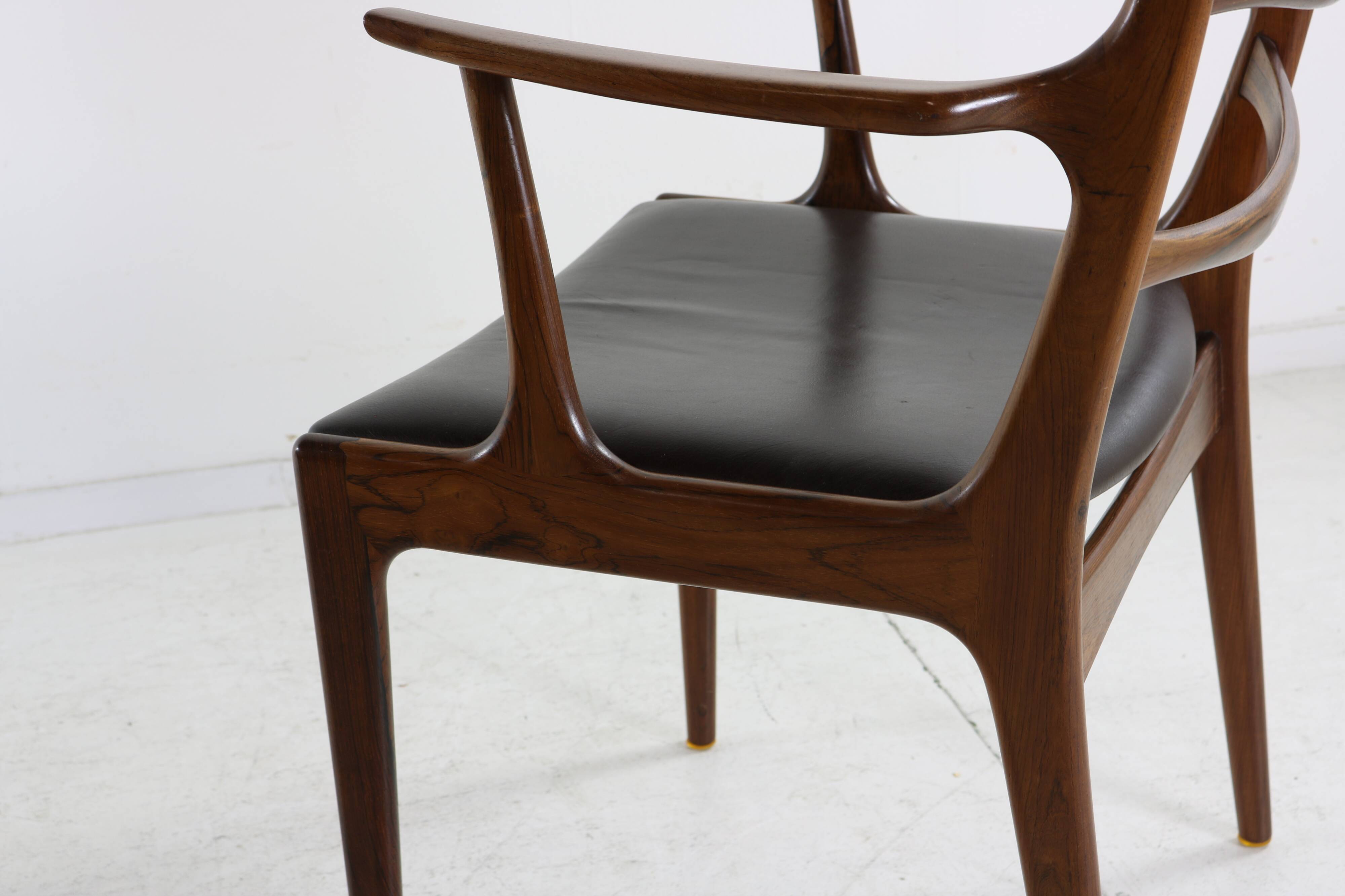 Grained rosewood danish design armchair by Johannes Andersen