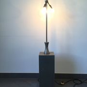 Lampe carrée en laiton chromé, 1970