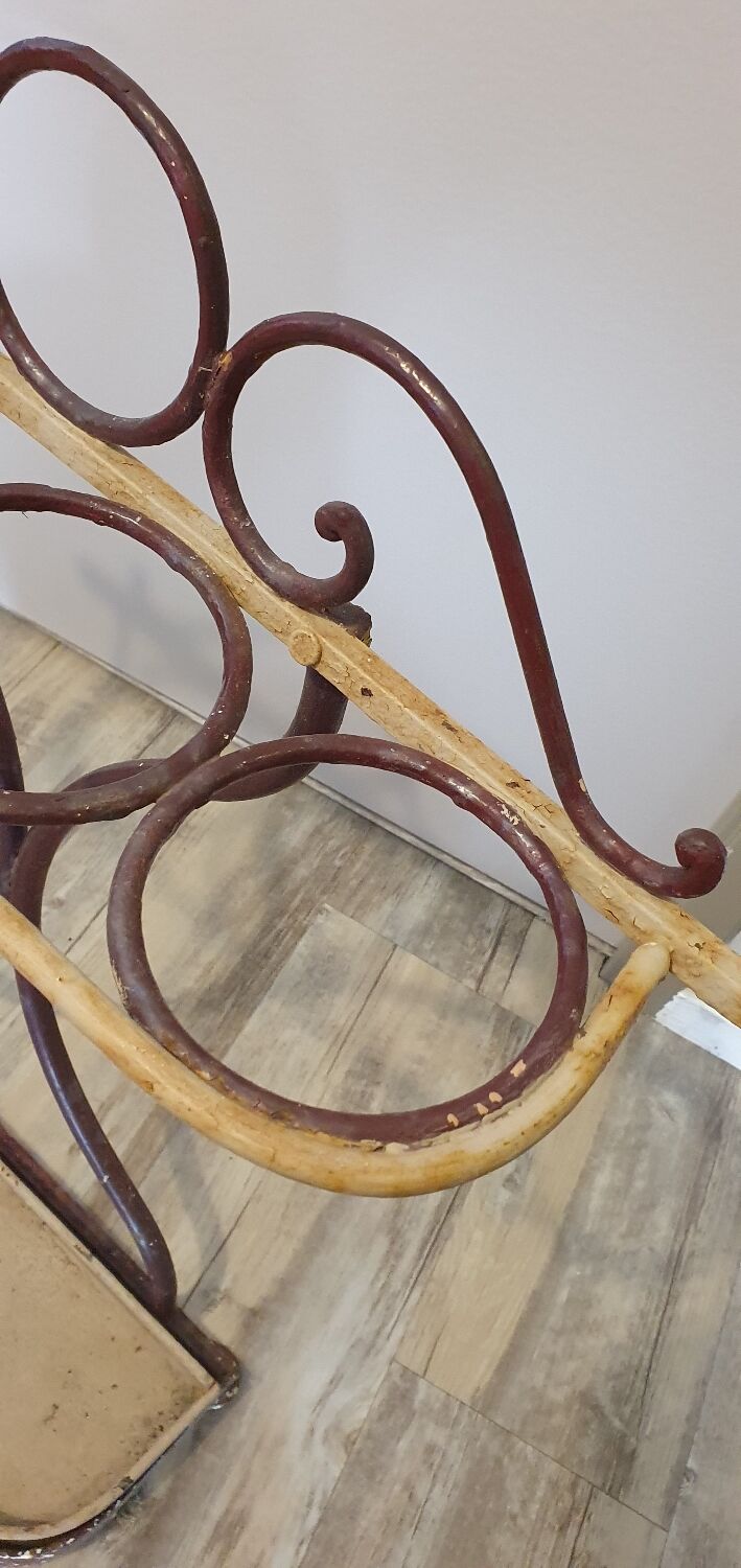 Wrought iron umbrella stand