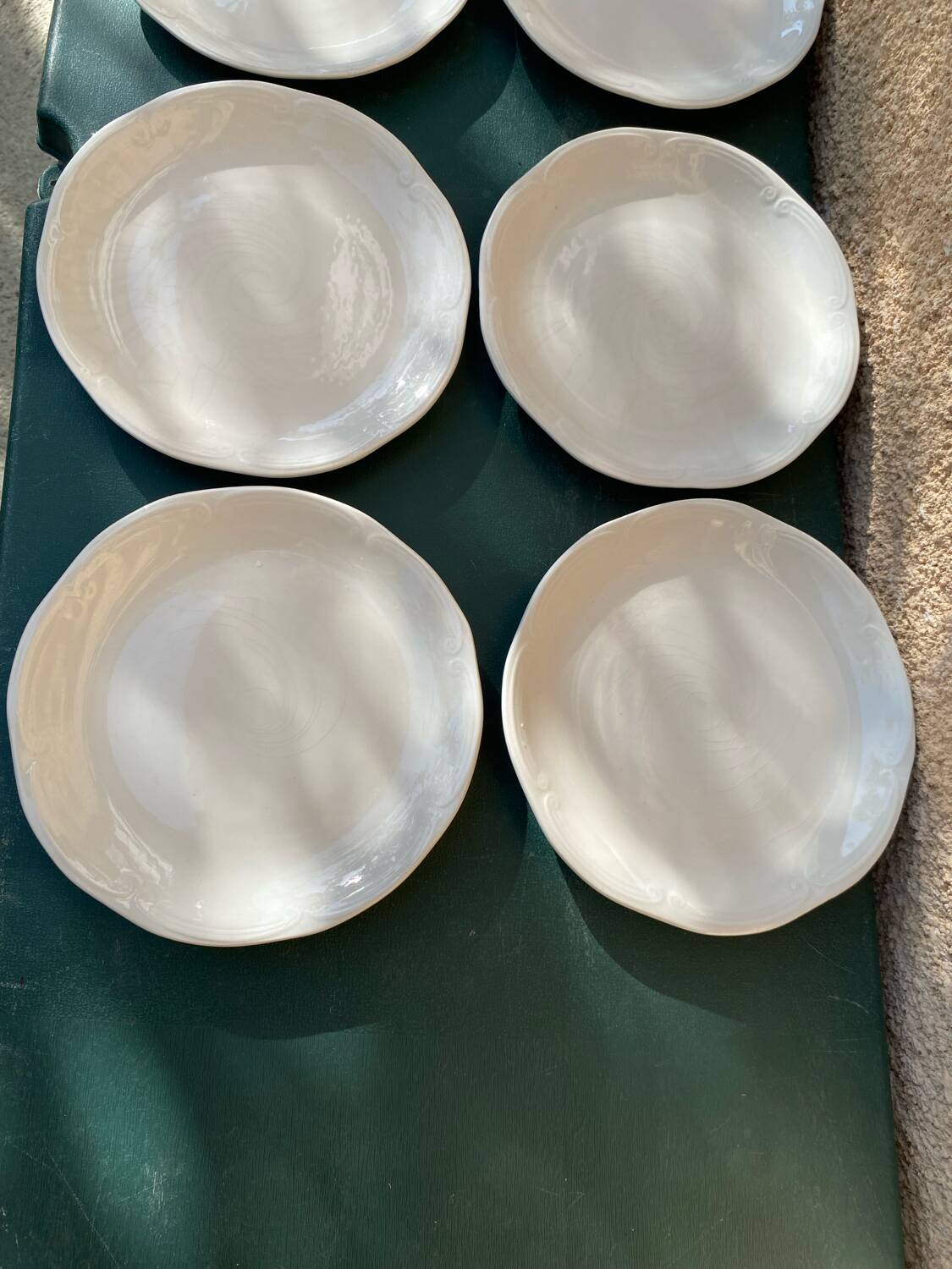 Set of 4 vintage Gien dessert plates.