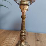 Tulip table lamp with petals and brass base