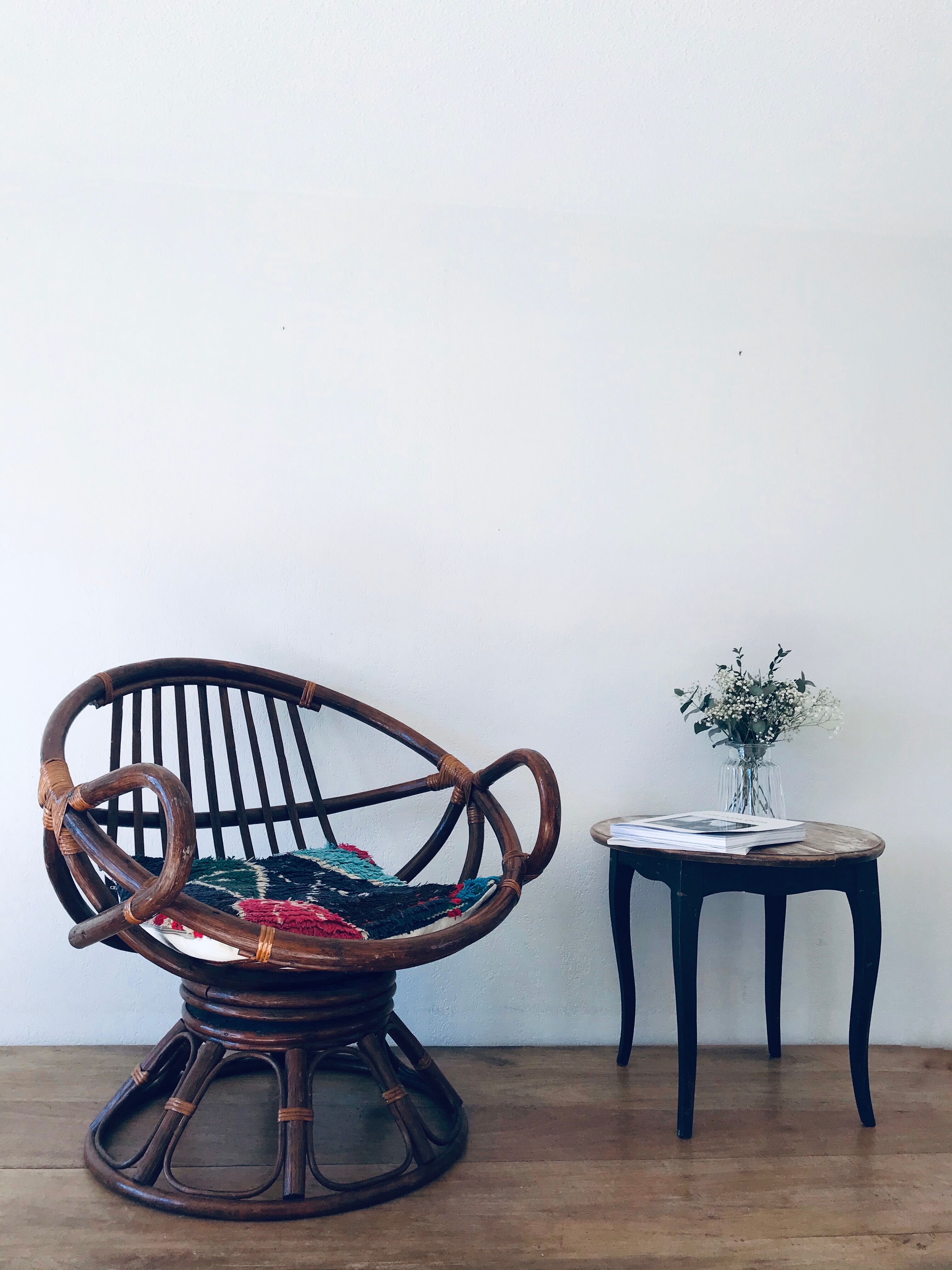 Rotating rattan chair