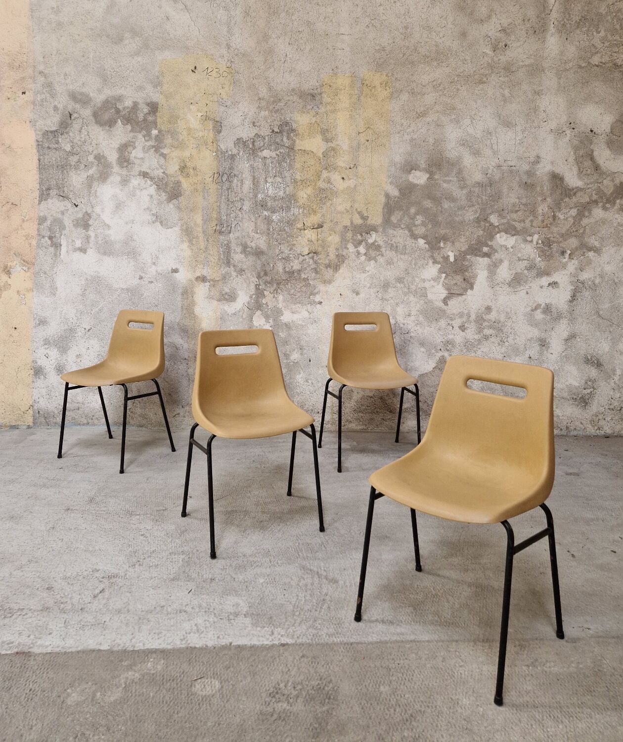4 chaises Grosfillex vintage