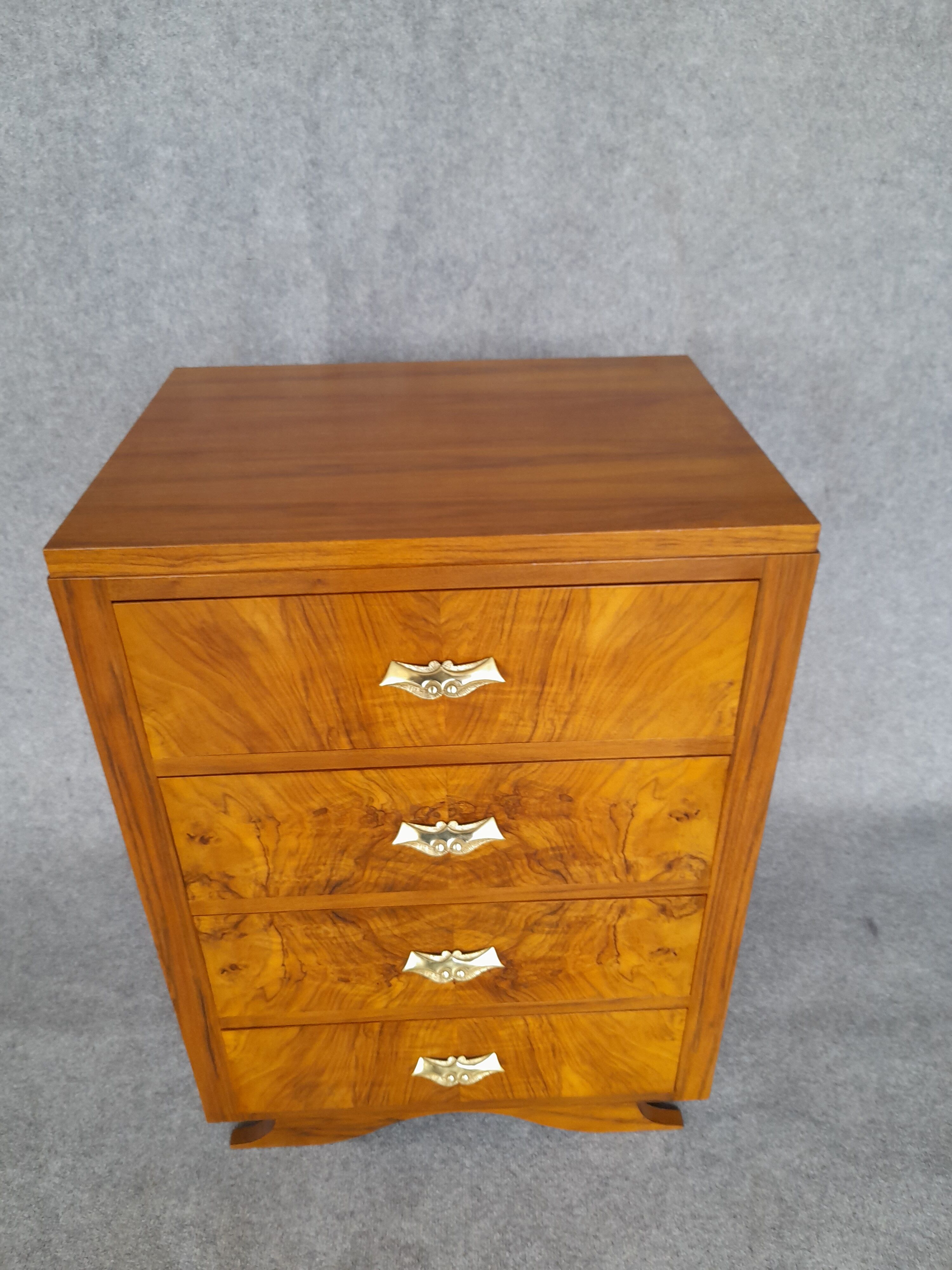 Commode Art Déco en noyer