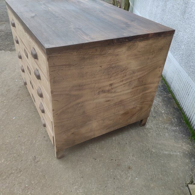 Meuble pour dessins ou plans