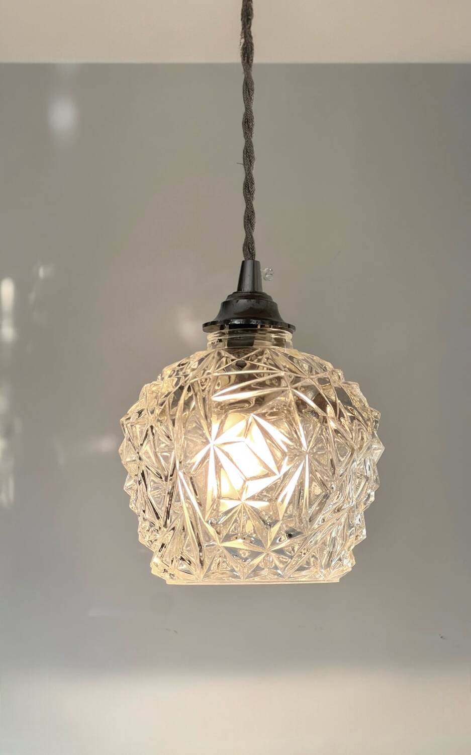 Triple suspension cascade three tulips crystal and vintage chrome