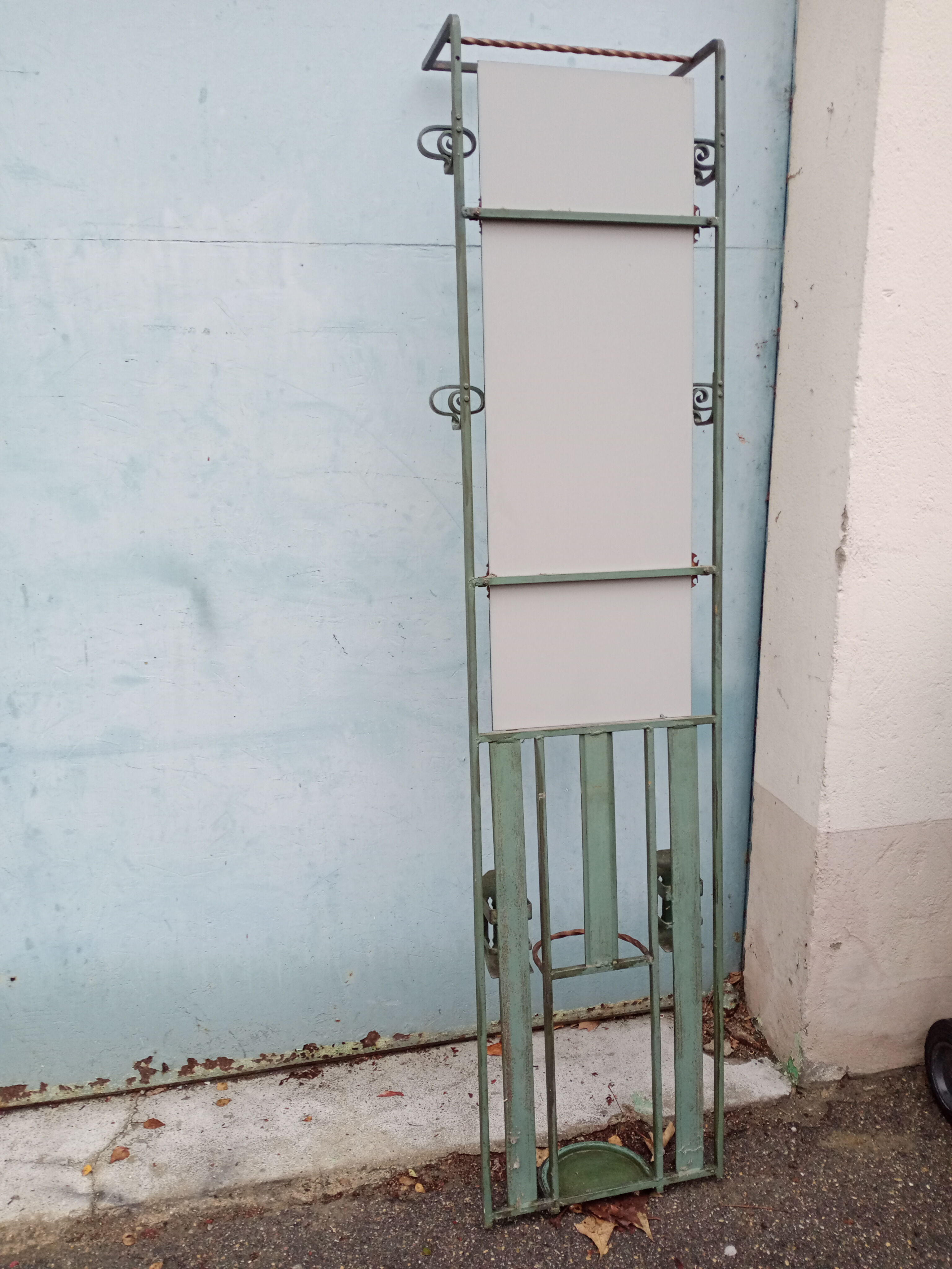 Cloakroom coat rack iron forge