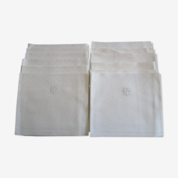 12 serviettes anciennes damassées-monogrammées brodées 84x75cm