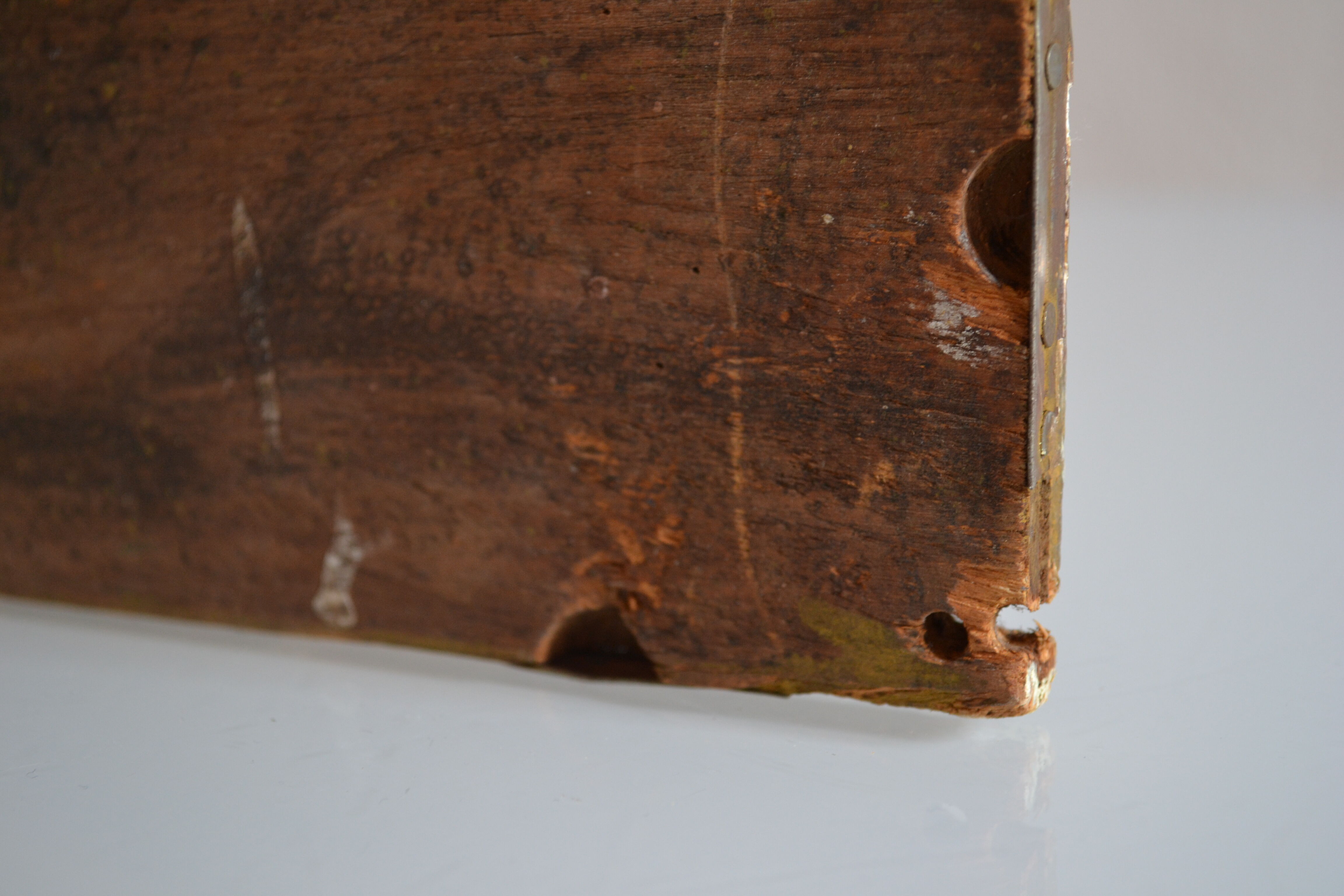 Baroque style corner console