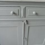 Buffet ancien sublimé en vert de gris, plateau bois.