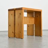 Solid pine stool Les Arcs