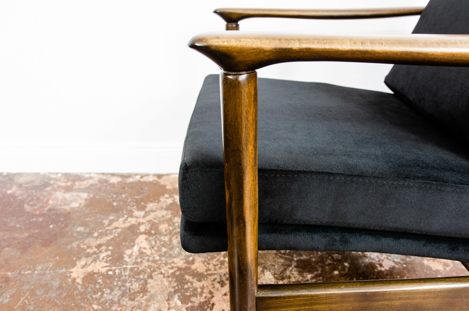 GFM 142 by Edmund Homa 1960's