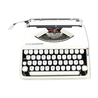 Hermes Baby color milk police cursive typewriter