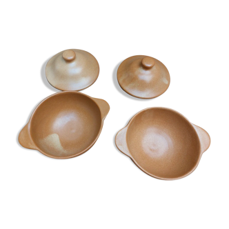 Set of 2 stoneware bowls