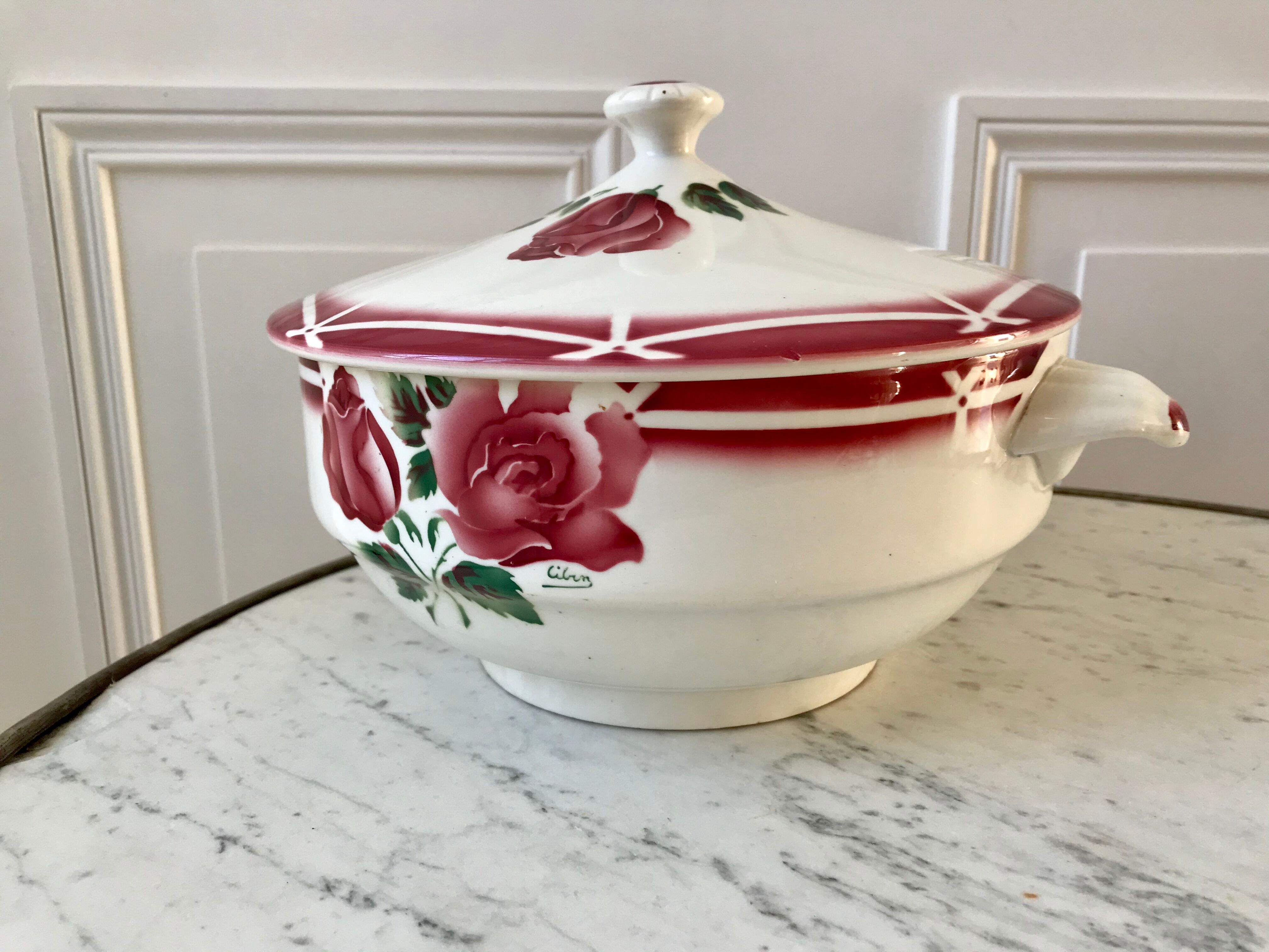 Tureen Digoin Sarreguemines model "Cibon" years 30-40