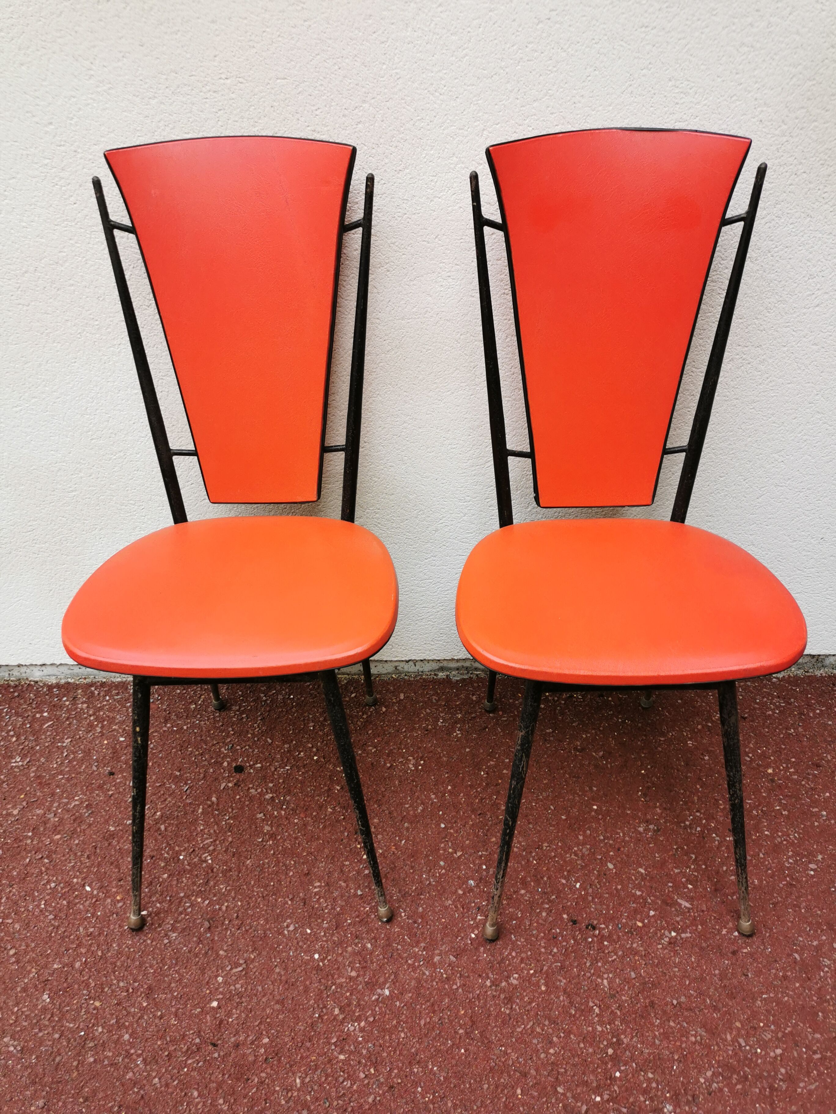 series of 6 Vintage red chairs design COLETTE GUEDEN 60s
