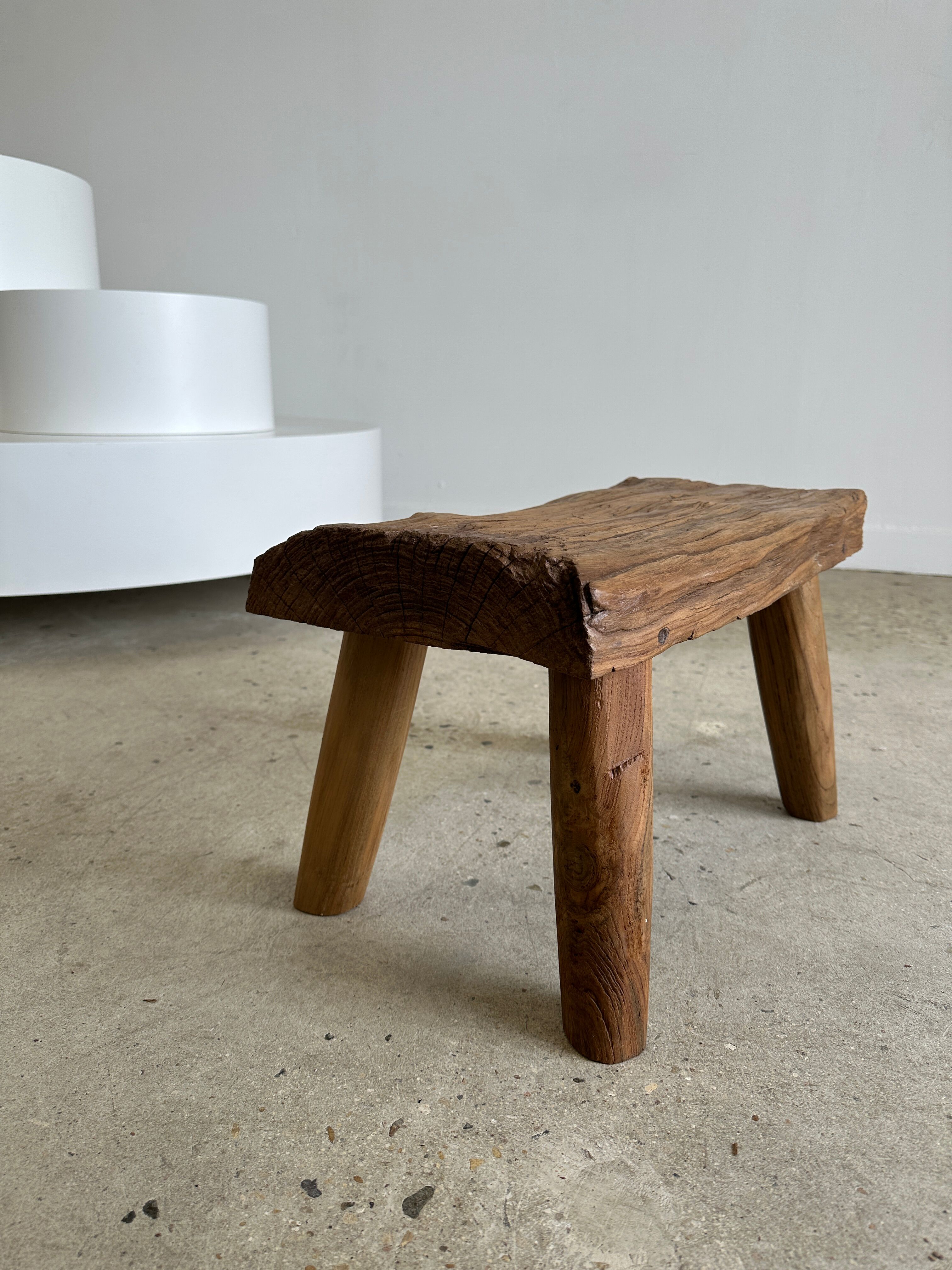 Stool in blond teak
