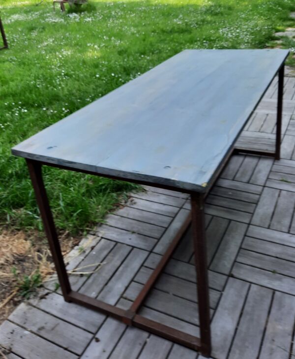 Table industrielle pliante