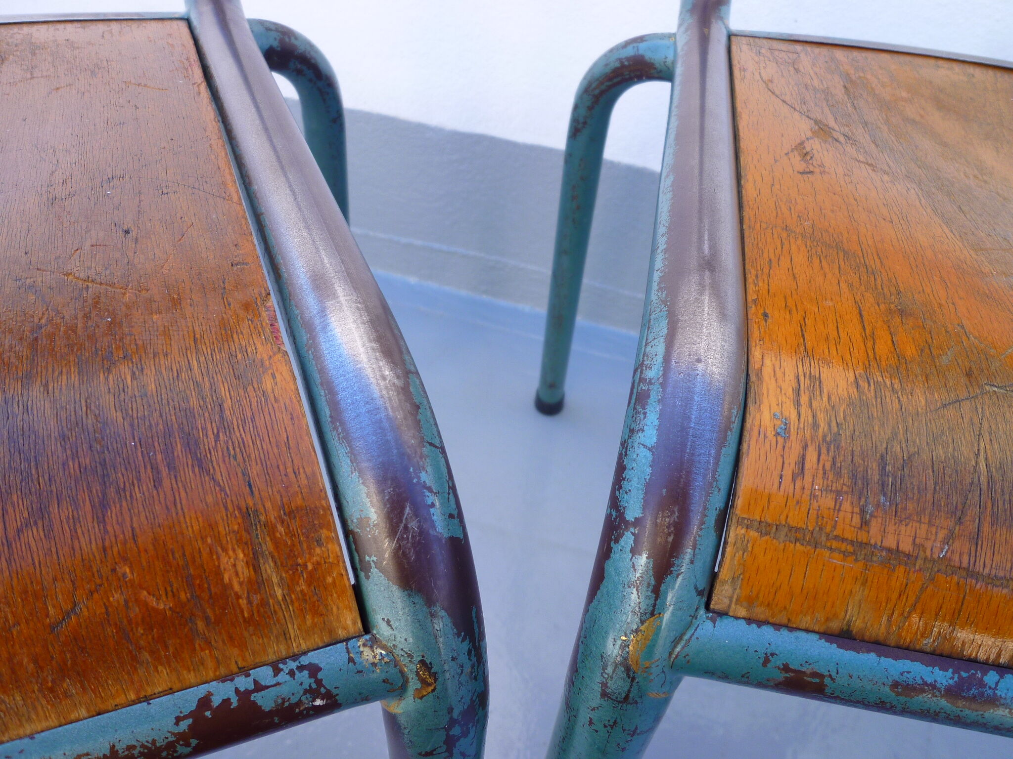 10 chaises mullca