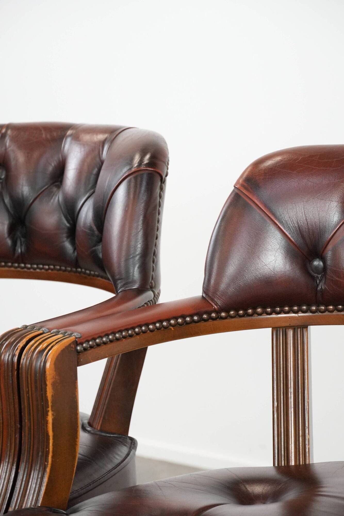 Set of four cowhide leather Chesterfield dining chairs in English style