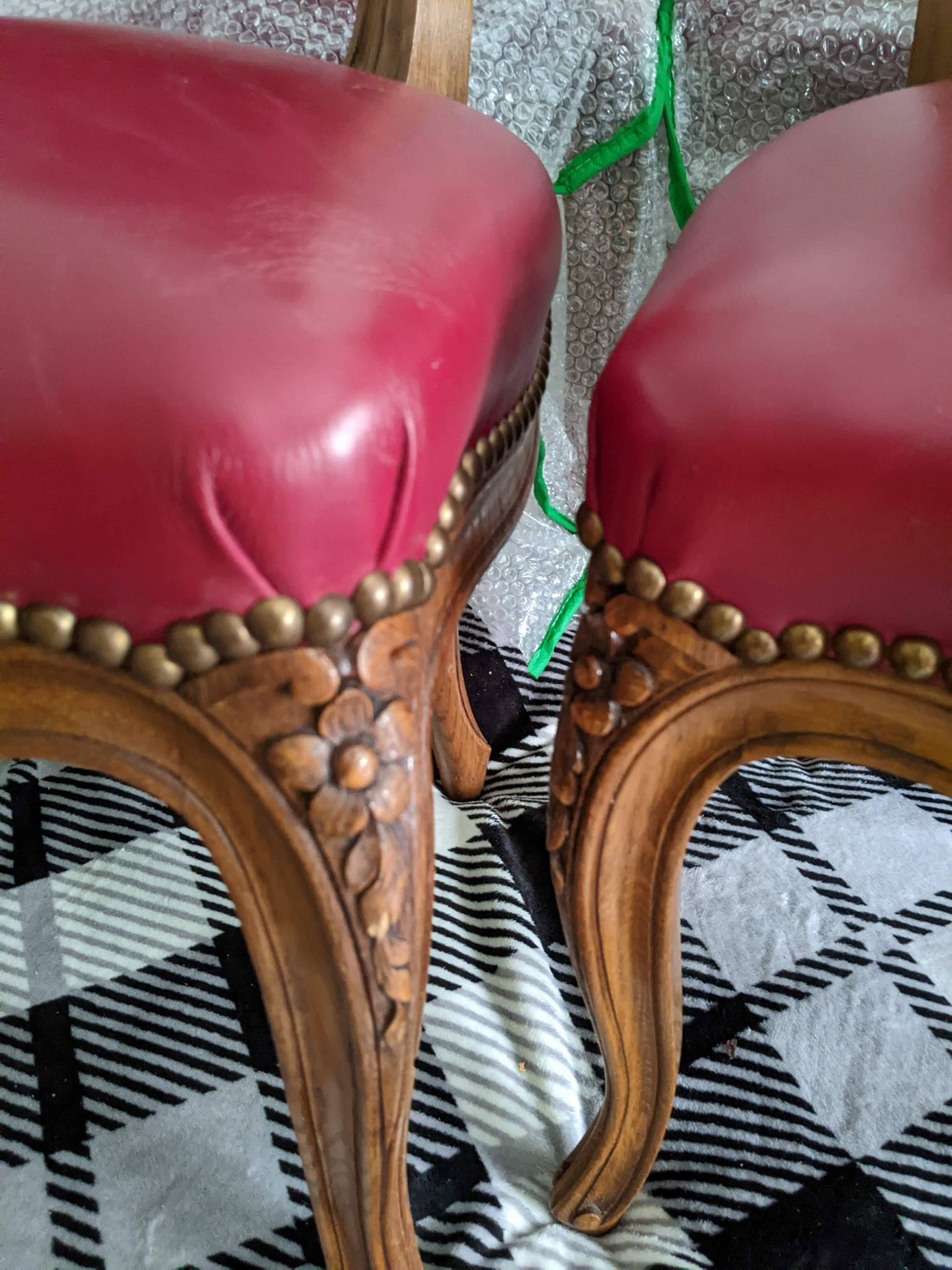 Set of Louis XV Cabriolet Chairs – Carved Wood & Bordeaux Leather