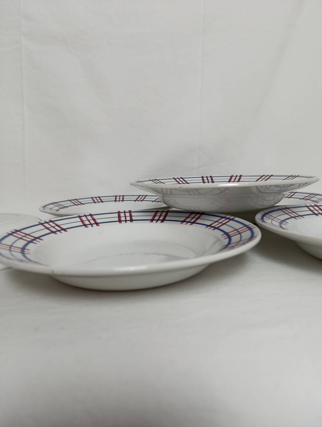 Deep plates Sarreguemines Poitou