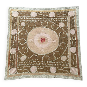 Vintage hand-embroidered tablecloth 139x146 cm