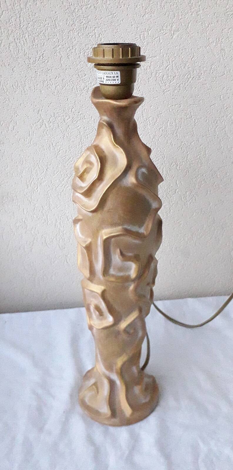 Ceramic lamp base