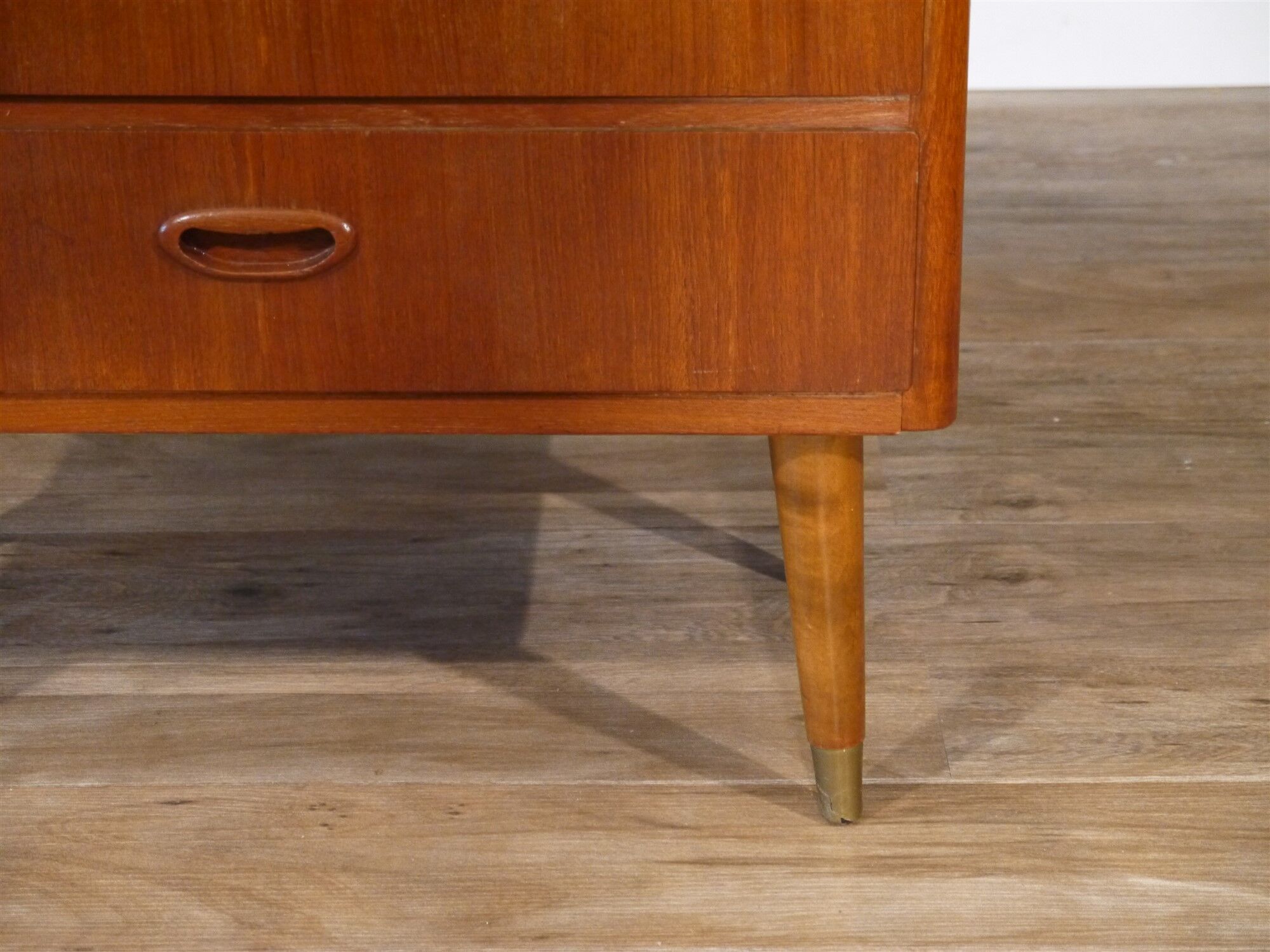 Commode scandinave en teck
