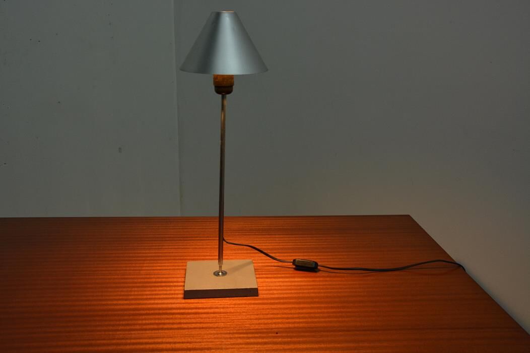 Santa & Cole Gira table "Lamp twist"