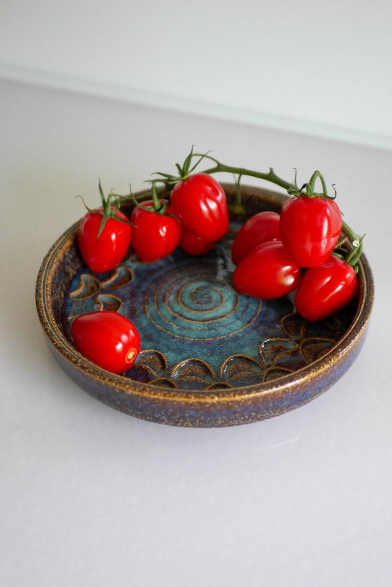 Ceramic plate in modernist art by Michael Andersen, Denmark, 1960s.