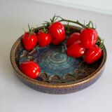 Ceramic plate in modernist art by Michael Andersen, Denmark, 1960s.