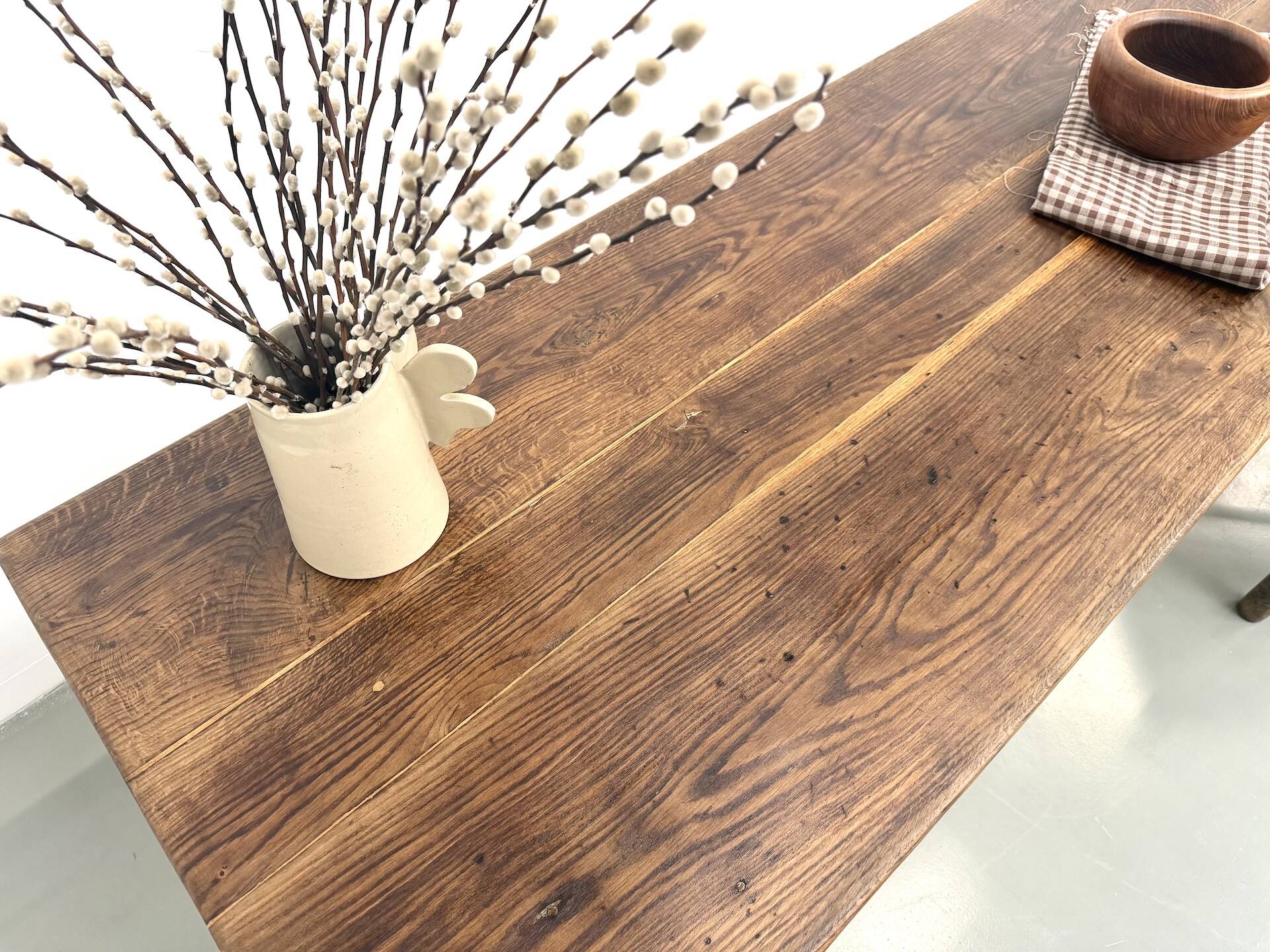 Authentic French farmhouse table from 1890 in solid oak with two drawers.