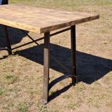 Table industrielle