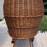 Rattan cradle