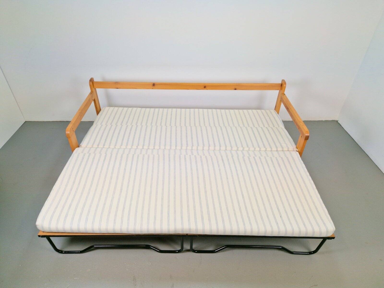 Daybed en pin scandinave moderne, années 1970